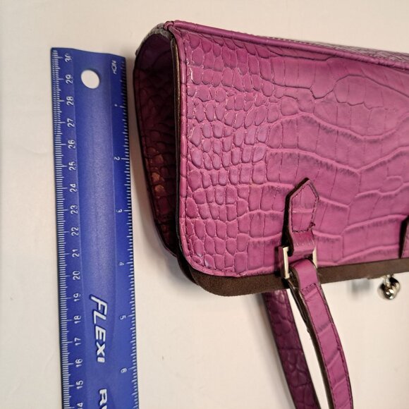 Chinese Laundry Clutch 2 Handle Hot Pink Faux Croc Green Lining Kiss Lock - Picture 4 of 12